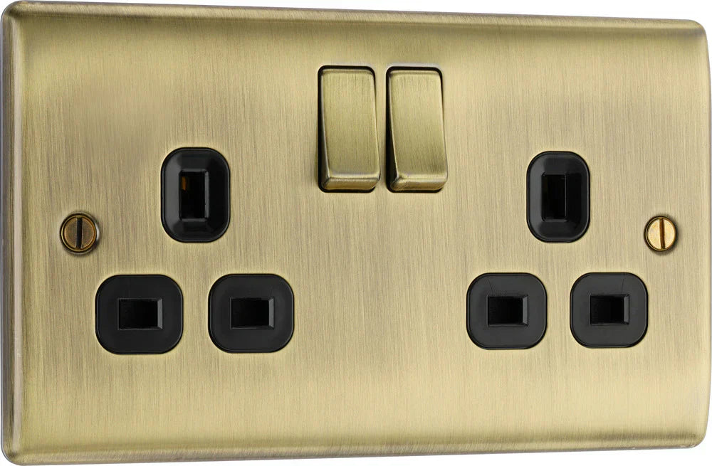 Brass is Back: Why Traditional Finishes Are Trending in 2025's Modern Homes
