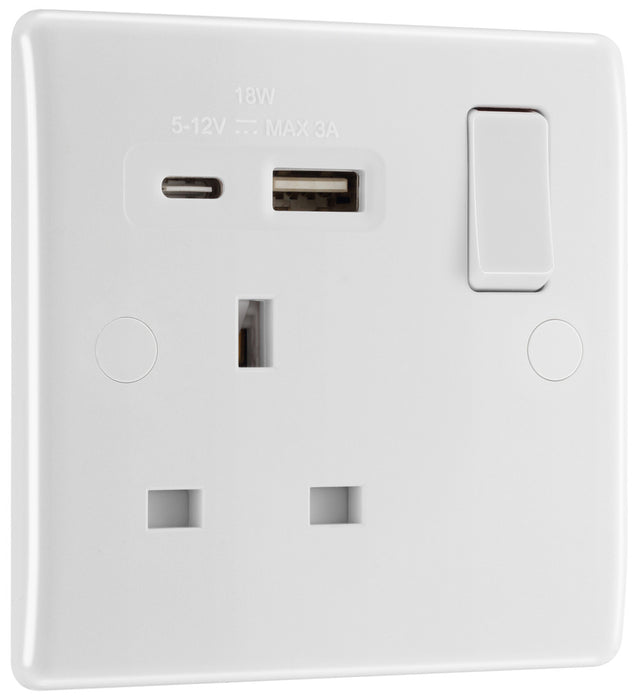 BG 821UAC18 White Round Edge 13A Single Switched Power Socket + USB A+C (18W) - westbasedirect.com