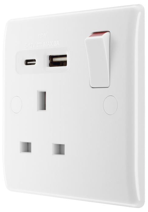 BG 821UAC18 White Round Edge 13A Single Switched Power Socket + USB A+C (18W) - westbasedirect.com