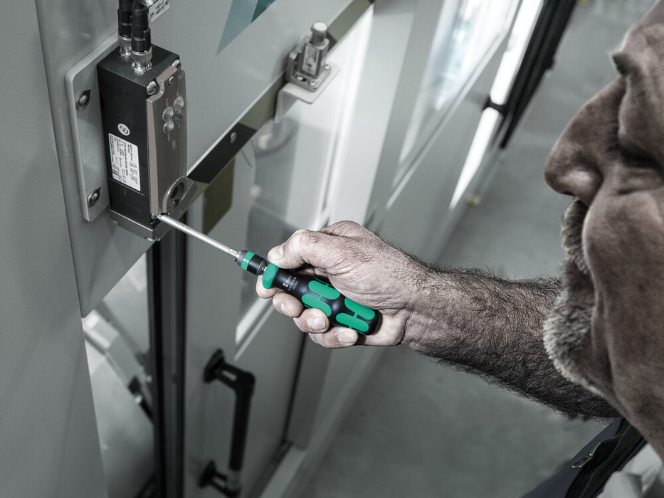 Wera 05051493001 838 RA-R M Bits-Handhalter, with ratchet functionality, 1/4" - westbasedirect.com