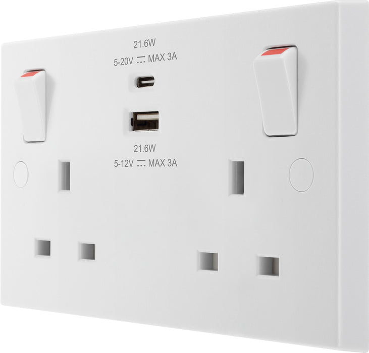 BG 922UAC22 White Square Edge 13A Double Switched Power Socket + USB A+C (22W) - westbasedirect.com