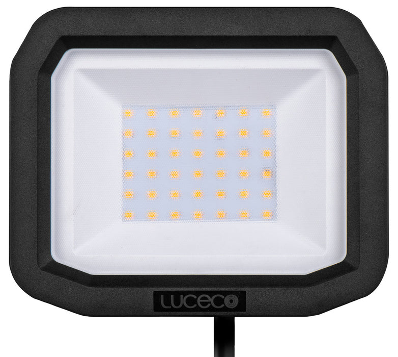 Luceco LFS30B150 30W 3150lm 5000K IP65 Castra Security Floodlight Standard Black - westbasedirect.com