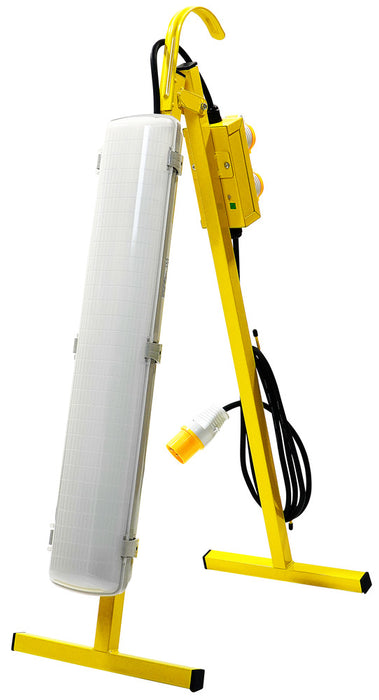 Luceco LSLPL261V Site 110V Plasterers 30W Plug Out - westbasedirect.com