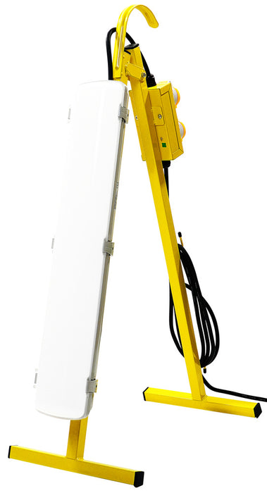 Luceco LSLPL261V Site 110V Plasterers 30W Plug Out - westbasedirect.com
