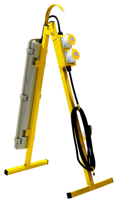 Luceco LSLPL261V Site 110V Plasterers 30W Plug Out - westbasedirect.com
