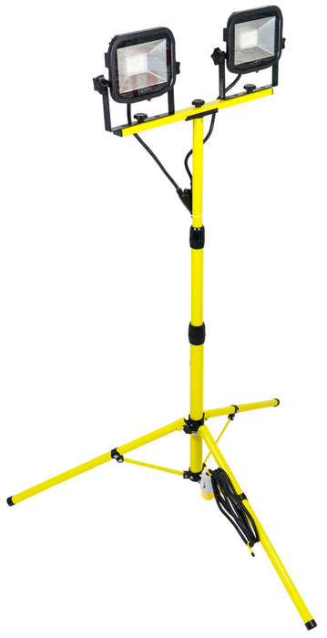 Luceco LSLTTW2181V Site 110V Twin Head Tripod Work Light 2x1800lm 2x22W - westbasedirect.com