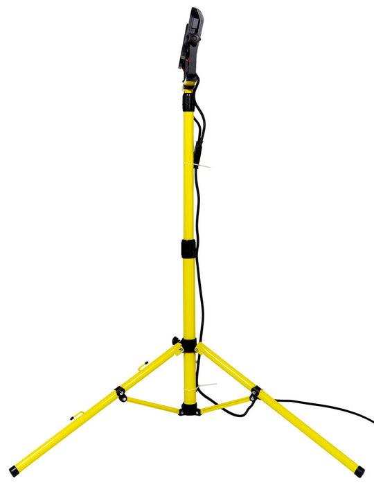 Luceco LSLTTW2181V Site 110V Twin Head Tripod Work Light 2x1800lm 2x22W - westbasedirect.com