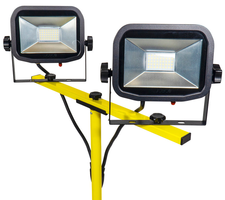 Luceco LSLTTW2181V Site 110V Twin Head Tripod Work Light 2x1800lm 2x22W - westbasedirect.com