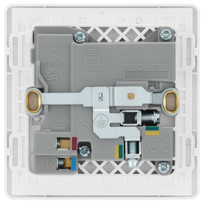 BG Evolve PCDCL21UAC18W 13A Single Switched Power Socket + USB A+C (18W) - Pearlescent White (White) - westbasedirect.com