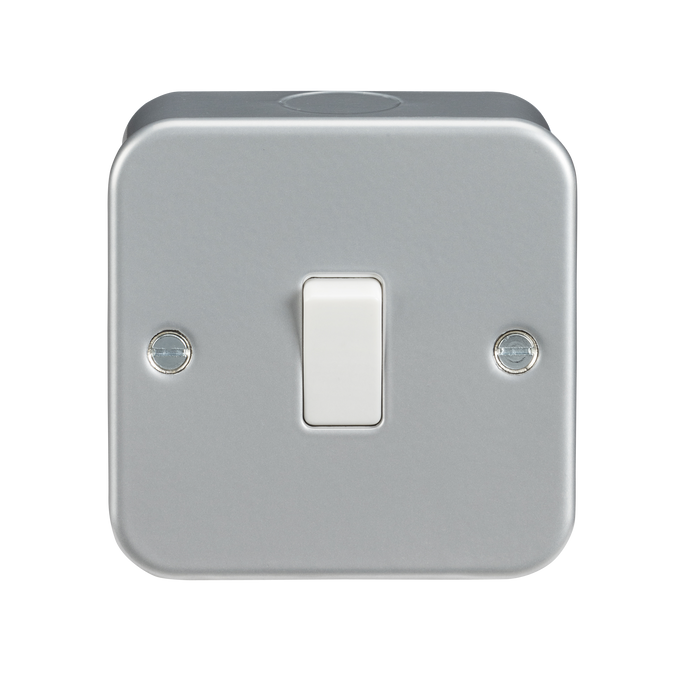 Knightsbridge M2000 Metal Clad 10AX 1G 2 Way Switch - westbasedirect.com