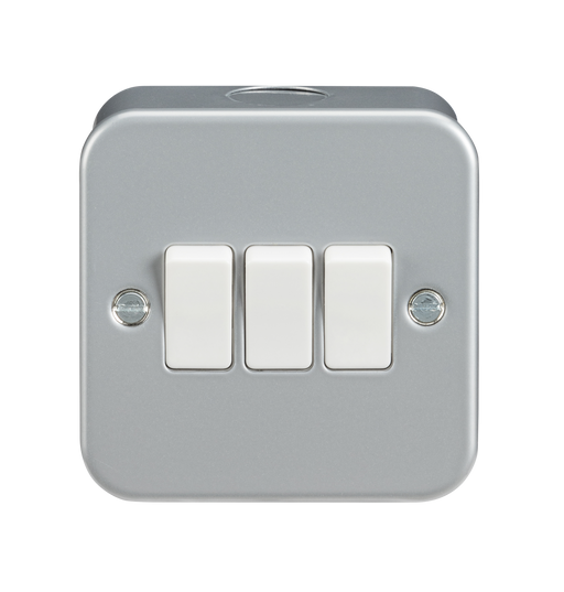 Knightsbridge M4000 Metal Clad 10AX 3G 2 Way Switch - westbasedirect.com