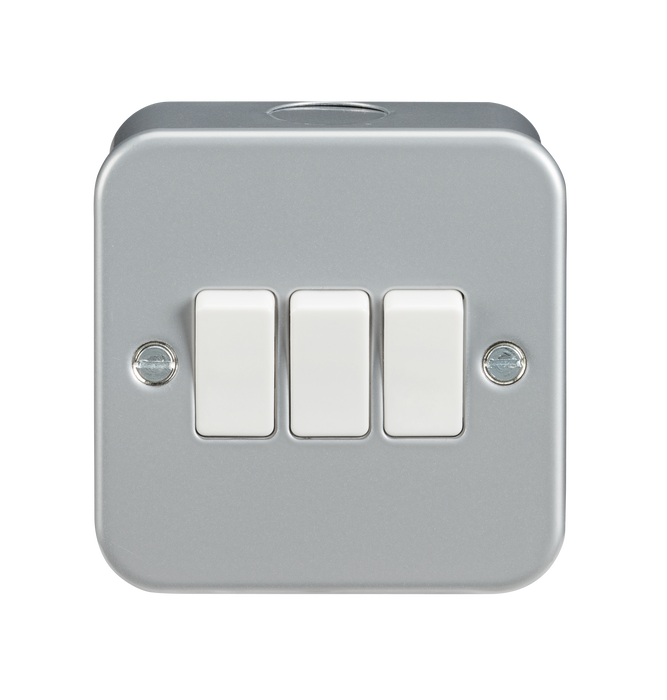 Knightsbridge M4000 Metal Clad 10AX 3G 2 Way Switch - westbasedirect.com