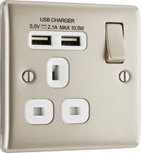 BG NPR21UW Nexus Metal Single Socket + 2x USB /White Insert - Pearl Nickel