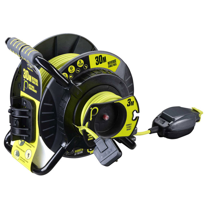 Masterplug PRO-XT 1x IP54 Socket 30+3m 13A Anti-Twist Reverse Reel - westbasedirect.com