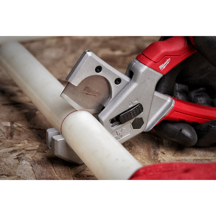 Milwaukee 4932479407 Plastic Cutter - westbasedirect.com