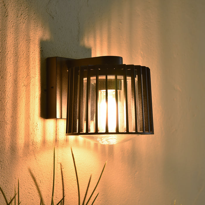 Lutec 5197501012 SHYNE IP54 E27 Outdoor Wall Light - Matt Black (Lamp Not Included)