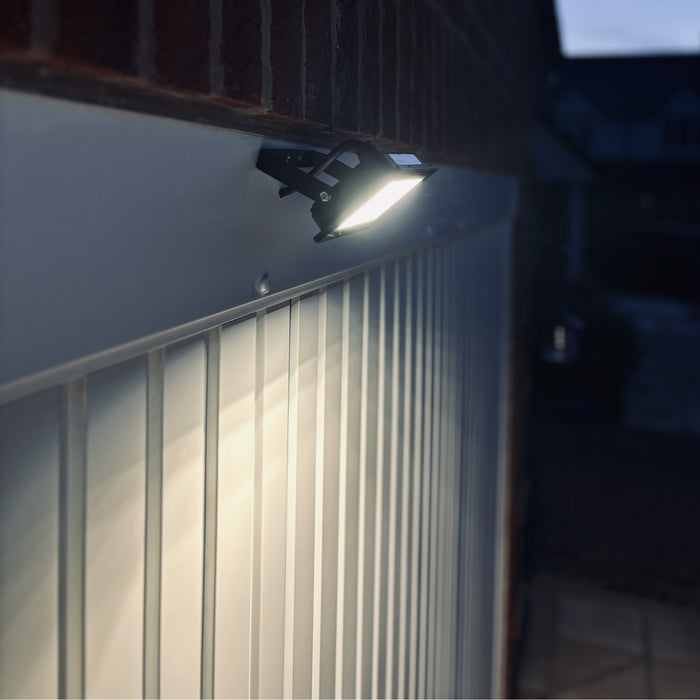 Lutec 7801702012 HALO 20W IP65 LED Floodlight 4000K - Black
