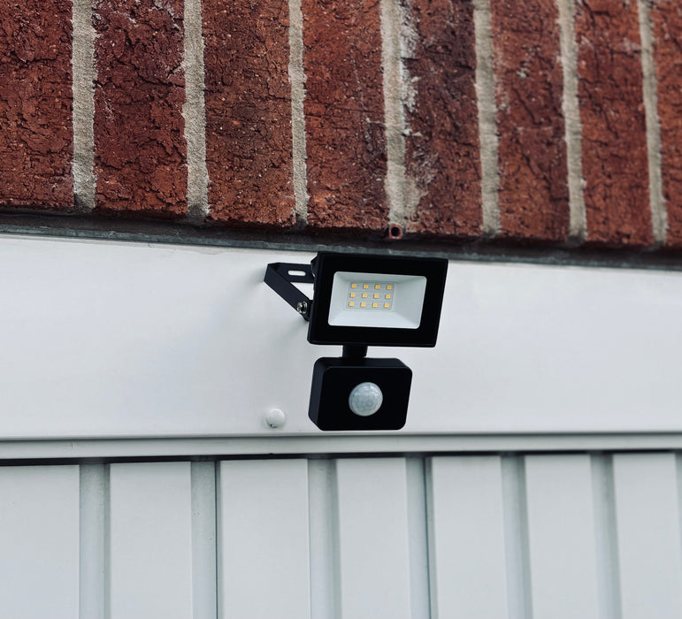 Lutec 7801706012 HALO 20W IP44 LED Floodlight with PIR 4000K - Black