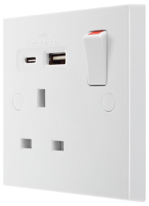 BG 921UAC18 White Square Edge 13A Single Switched Power Socket + USB A+C (18W)