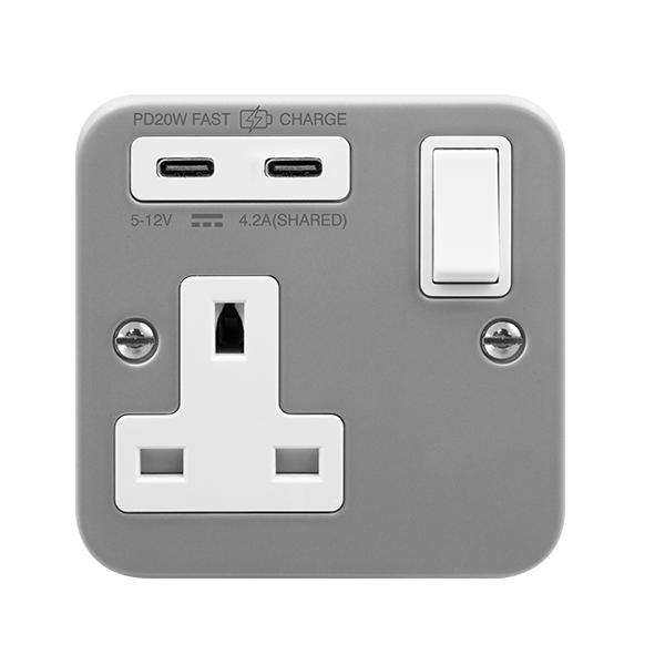Buy Click CL795 Metal Clad 13A 1 Gang Switched Safety Shutter Socket ...