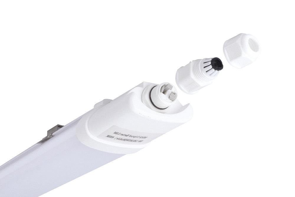Integral ILBTE101 Slim Eco 2ft 618mm IP65 LED Batten 9W 900lm 4000K Non-Dimmable