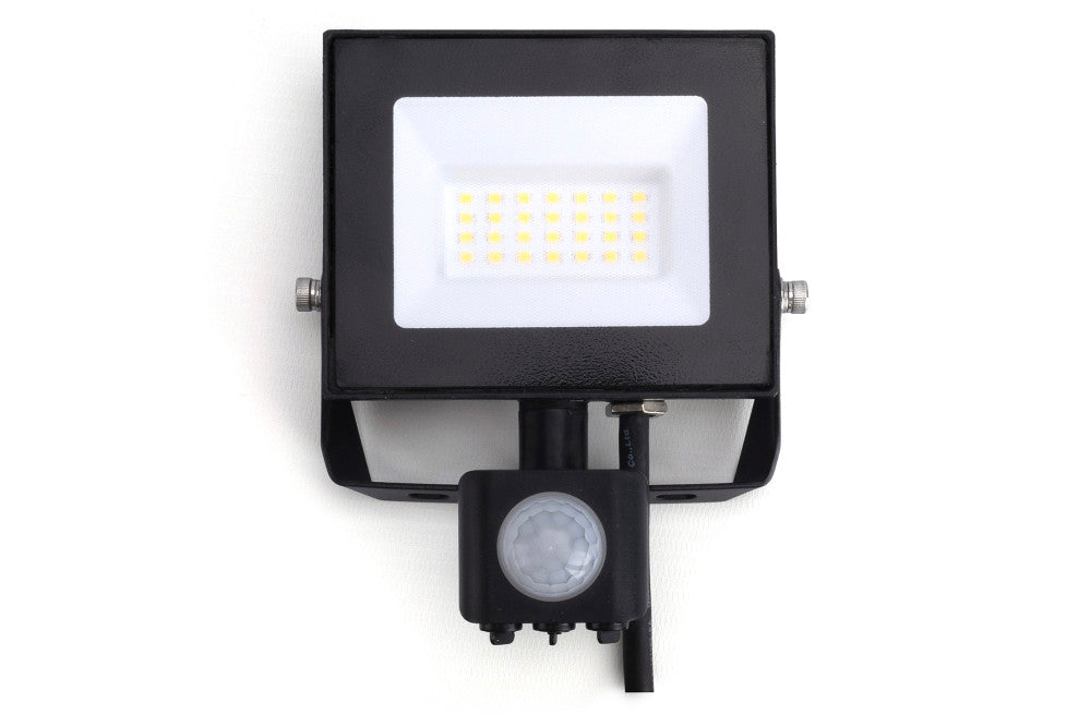 Integral ILFLE031 Compact Slim Floodlight PIR 20W 2000Lm 3000K 120 Beam 100Lm/W IP65 IK08 Black