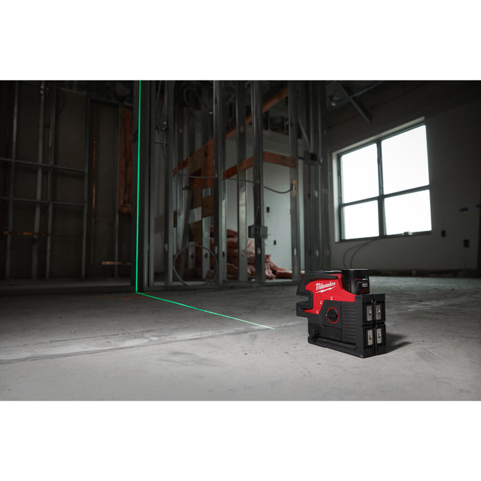 Milwaukee M12CLL4P-301C 12V Cross Line Laser with 4 Points, 1x 3.0Ah Battery, Charger & Case
