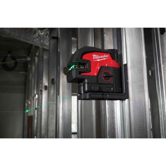 Milwaukee M12CLL4P-301C 12V Cross Line Laser with 4 Points, 1x 3.0Ah Battery, Charger & Case