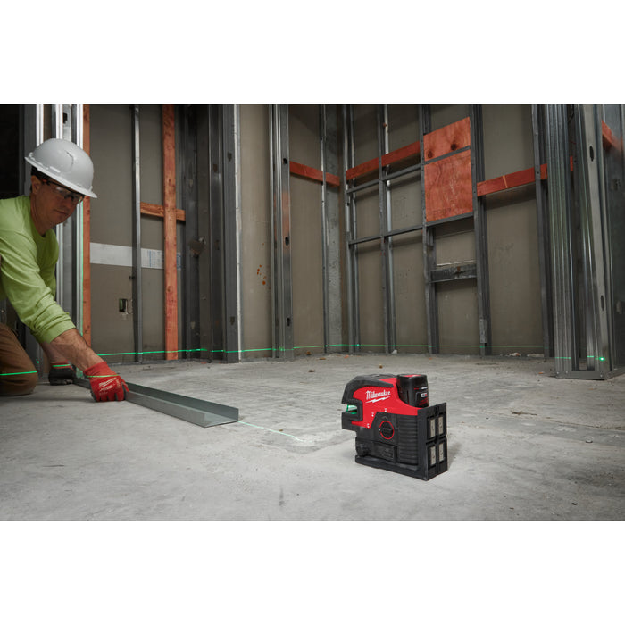 Milwaukee M12CLL4P-301C 12V Cross Line Laser with 4 Points, 1x 3.0Ah Battery, Charger & Case