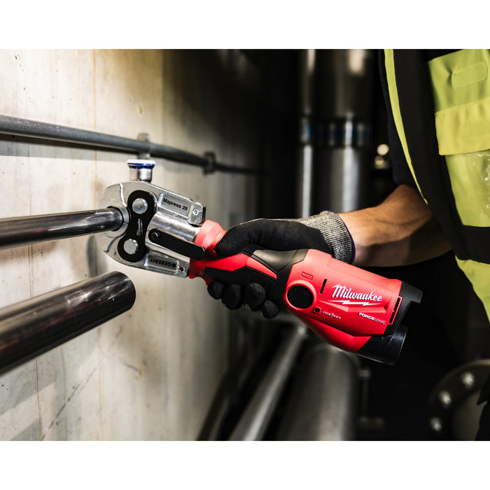 Milwaukee M12ONEHPT-202C V-Set 12V ONE-KEY FORCE LOGIC Hydraulic Press Tool, 2x 2.0Ah Batteries, Charger & Case