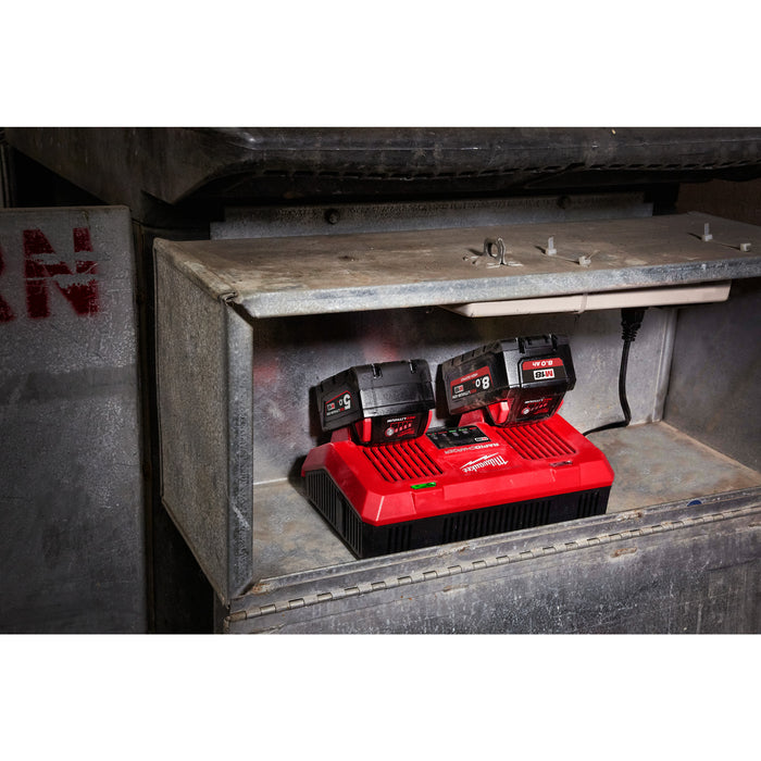 Milwaukee M18 DFC 18V Dual Bay Rapid Charger