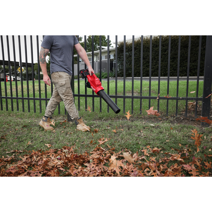 Milwaukee M18F2BL-802 18V FUEL Dual Battery Blower, 2x 8.0Ah FORGE Batteries & Charger