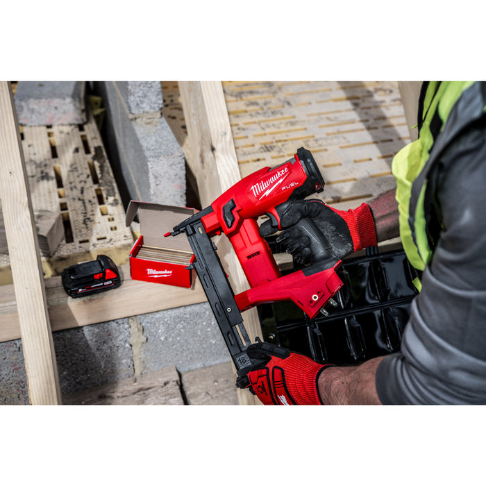 Milwaukee M18FNCS18GS-202X 18V FUEL Narrow Crown Stapler, 2x 2.0Ah Batteries, Charger & Case