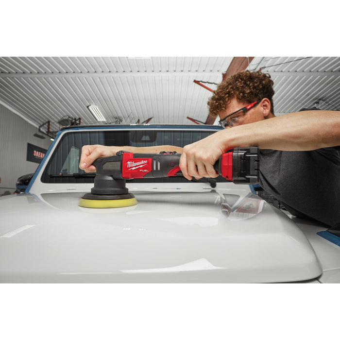 Milwaukee M18FROP15-502X 18V FUEL Random Orbital Polisher with 15mm Stroke, 2x 5.0Ah Batteries, Charger & Case