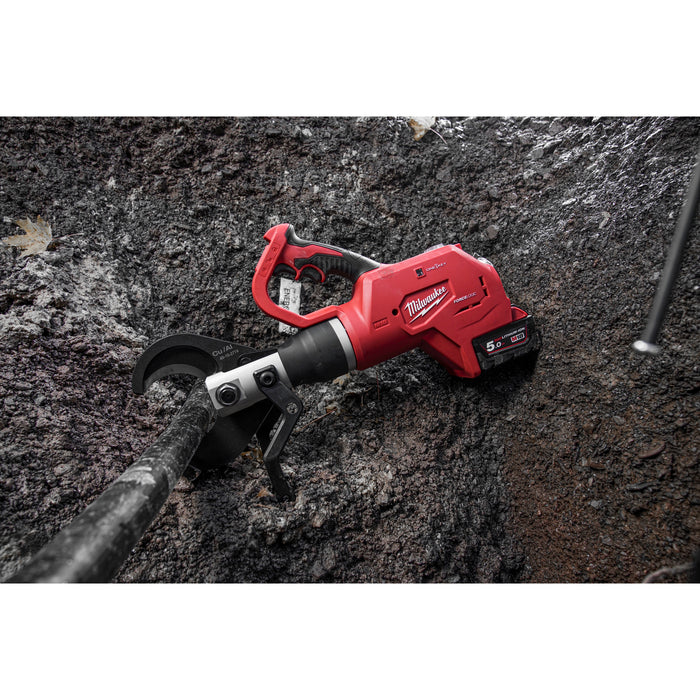 Milwaukee M18HCC75R-502C 18V FORCE LOGIC Hydraulic Remote Underground Cable Cutter, 2x 5.0Ah Batteries, Charger & Case
