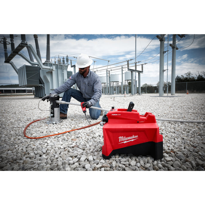 Milwaukee M18HUP700-121 18V Hydraulic Utility Pump, 1x 12.0Ah Battery & Charger