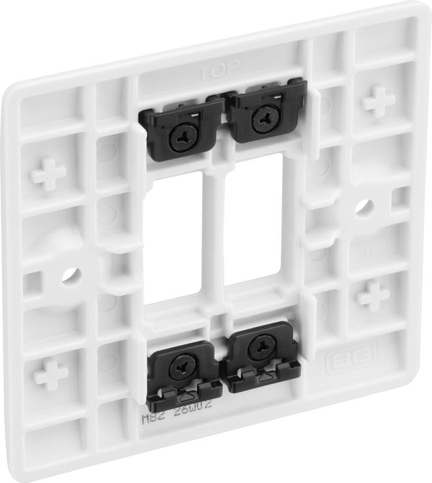 BG GridLite M82 White Moulded 2G Grid Front Plate