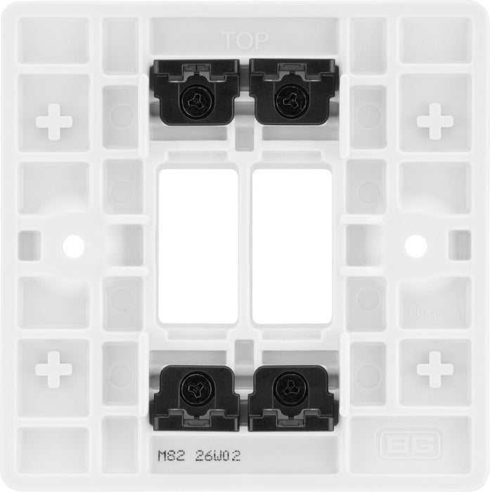 BG GridLite M82 White Moulded 2G Grid Front Plate