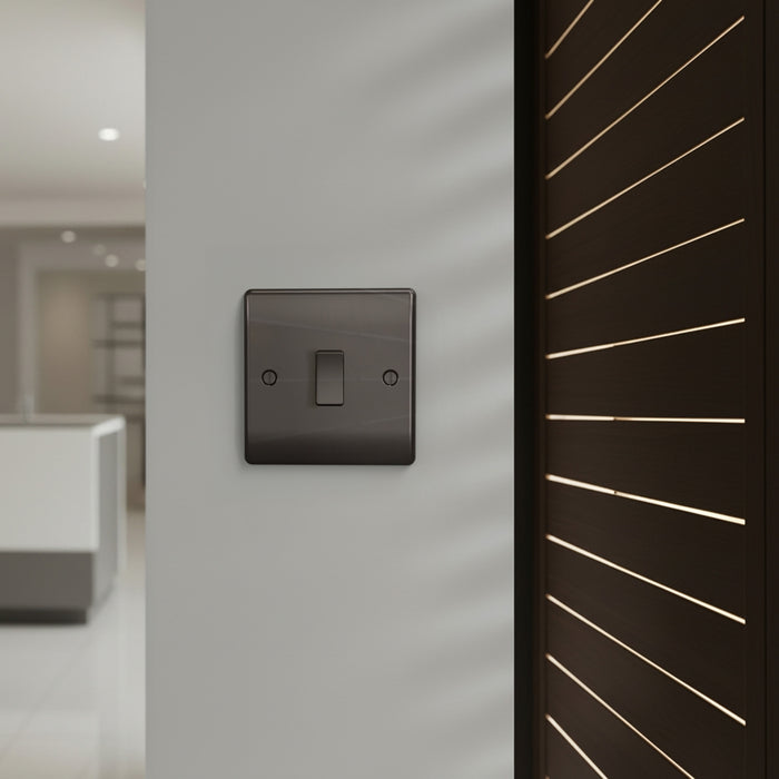 BG GridLite MBN142C 20A SP 2-Way Retractive (Centre Off) Switch Module - Black Nickel