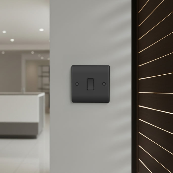 BG GridLite MFB142C 20A SP 2-Way Retractive (Centre Off) Switch Module - Matt Black