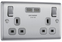 BG NBS22U3G Nexus Metal Double Socket + 2x USB(3.1A) - Grey Insert - Brushed Steel