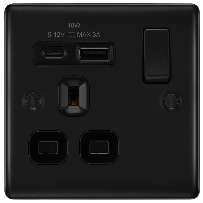 BG NFB21UAC18B Nexus Metal 13A Single Switched Power Socket + USB A+C (18W) - Matt Black + Black Insert