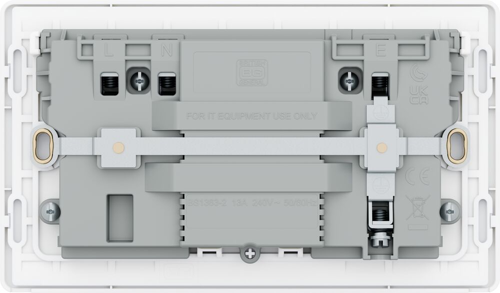 BG Evolve PCDCL22UCC22W 13A Double Switched Power Socket + 2xUSB-C (22W) - Pearlescent White (White)