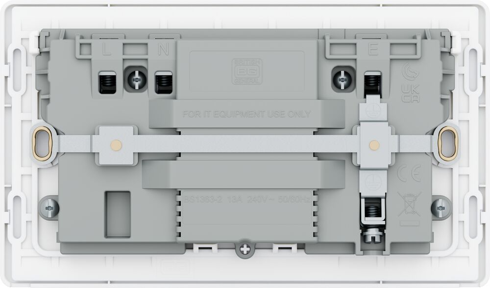 BG Evolve PCDCL22UCC45W 13A Double Switched Power Socket + 2xUSB-C (45W) - Pearlescent White (White)