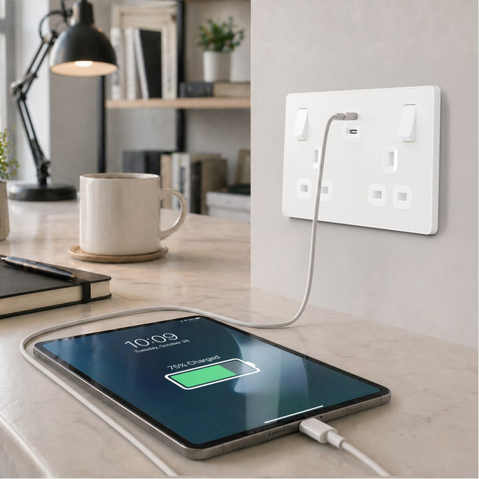 BG Evolve PCDCL22UCC65W 13A Double Switched Power Socket + 2xUSB-C (65W) - Pearlescent White (White)