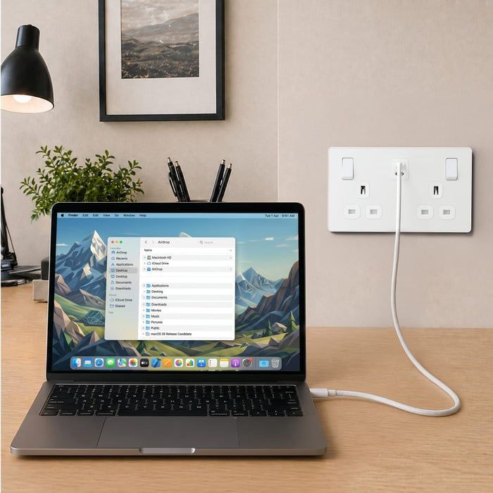 BG Evolve PCDCL22UCC65W 13A Double Switched Power Socket + 2xUSB-C (65W) - Pearlescent White (White)